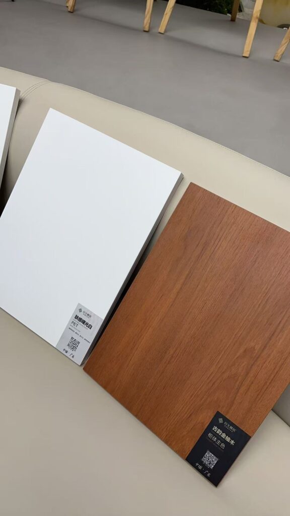 定制橱柜/高柜系统（Pre-finished Teak Veneer）